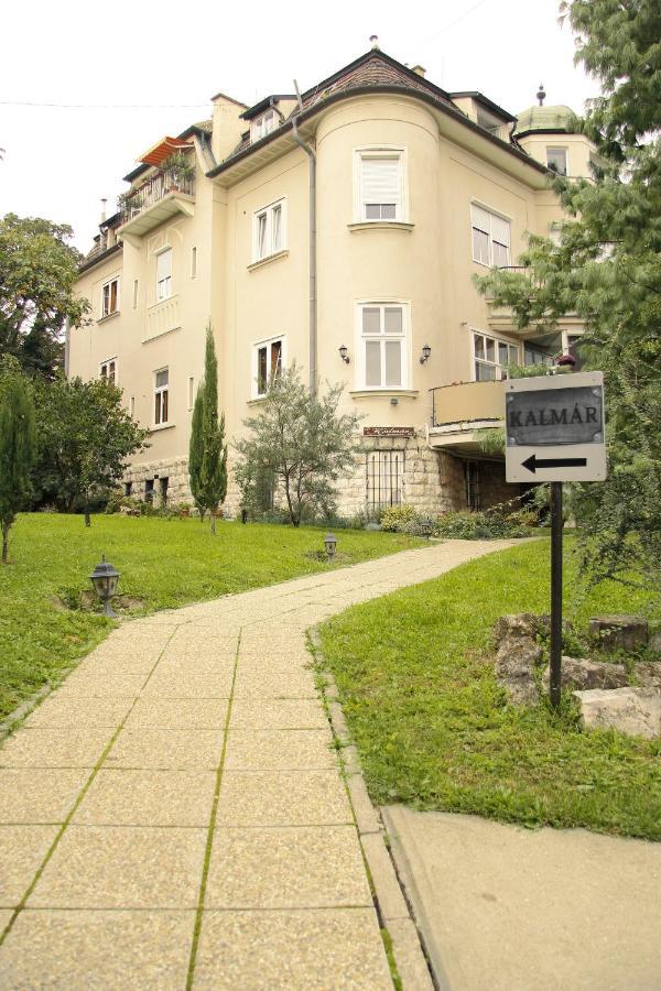 Kalmar Panzio Bed & Breakfast Budapest Ngoại thất bức ảnh