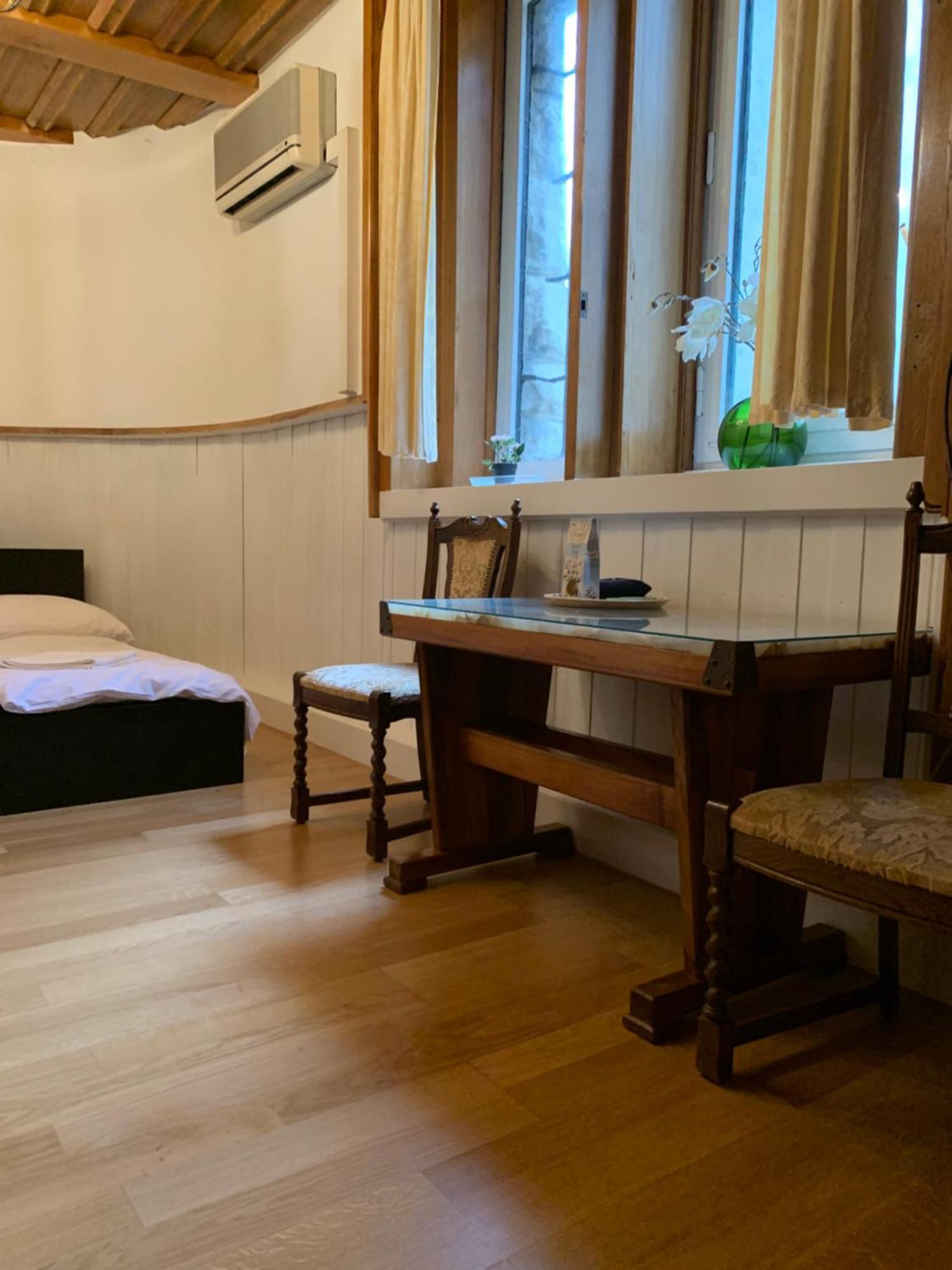 Kalmar Panzio Bed & Breakfast Budapest Ngoại thất bức ảnh