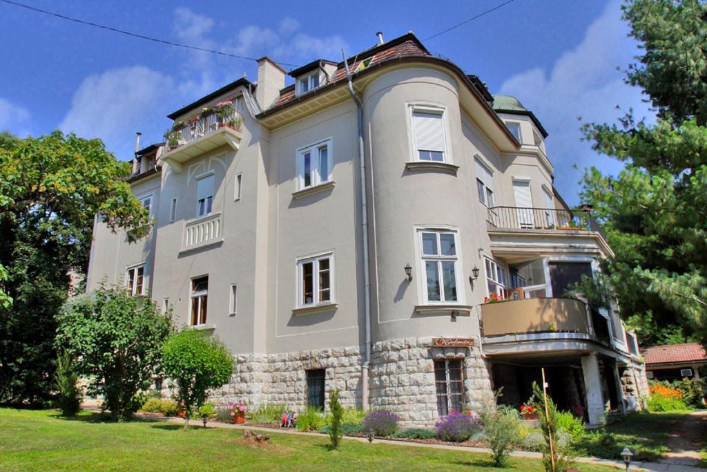 Kalmar Panzio Bed & Breakfast Budapest Phòng bức ảnh